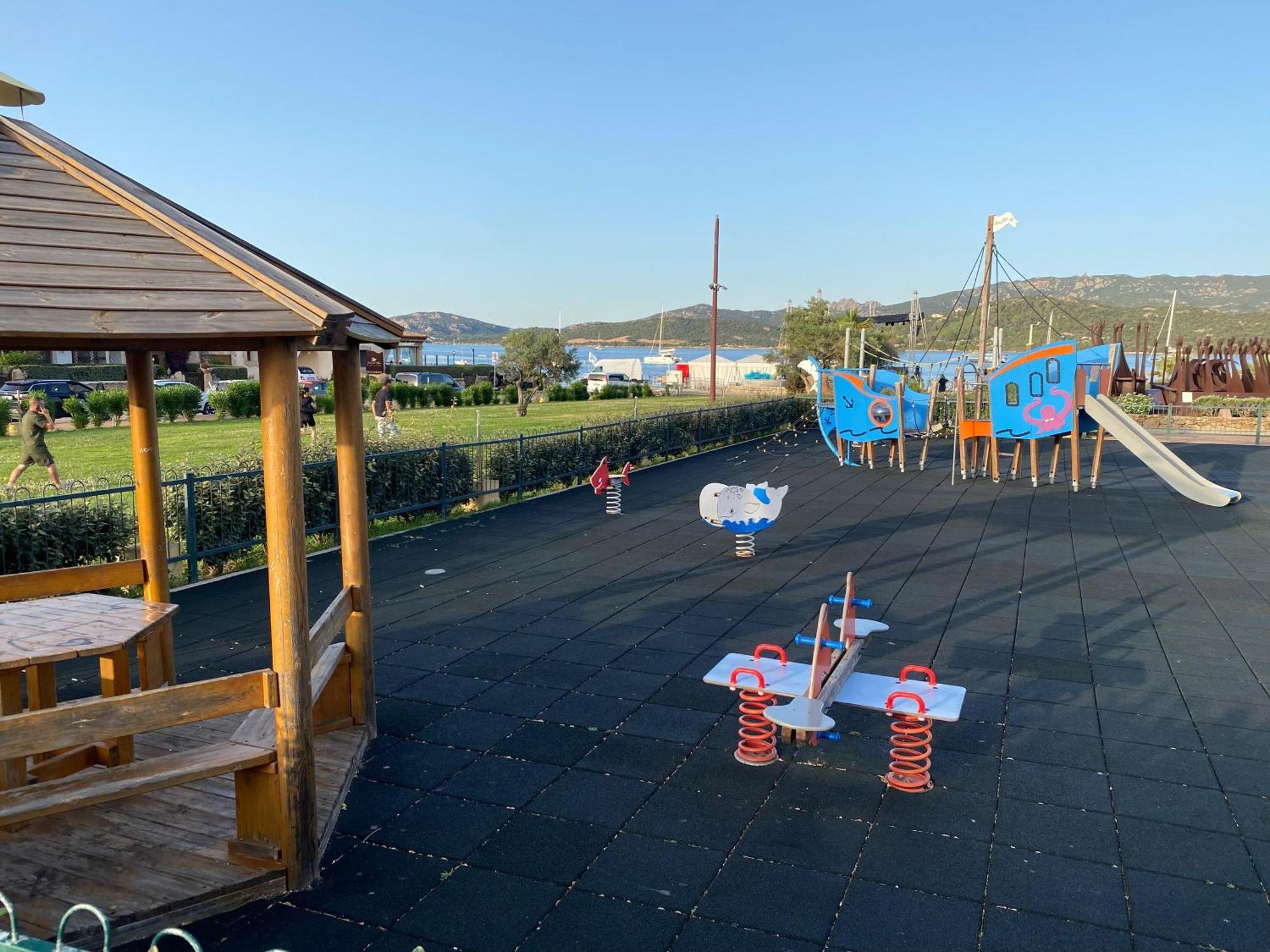Nrh Cannigione Sunrise Rooftop Exteriör bild
